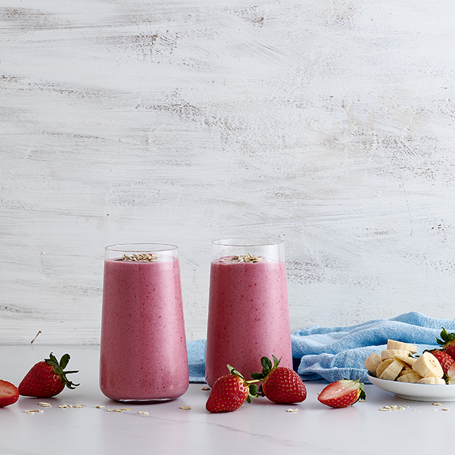 Strawberry and Banana Oat Smoothie 